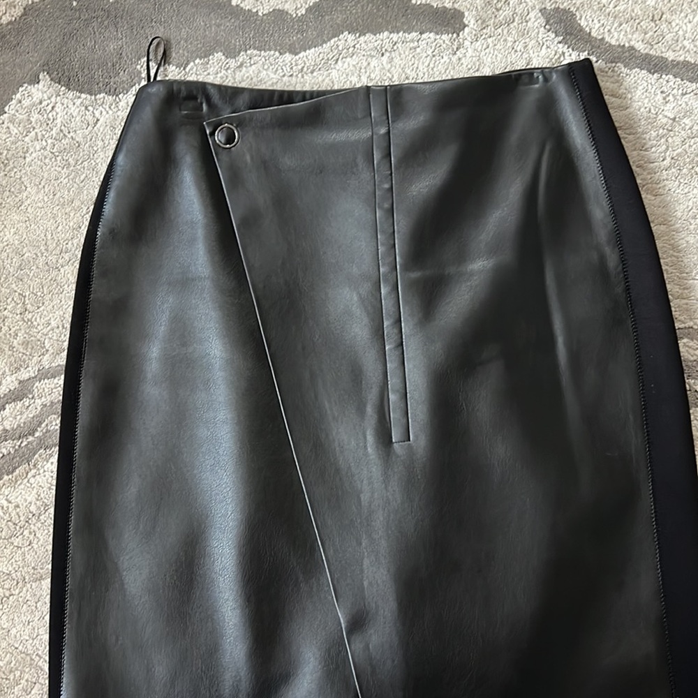 Elie Tahari Jade Faux Leather Wrap Skirt - Picture 10 of 11